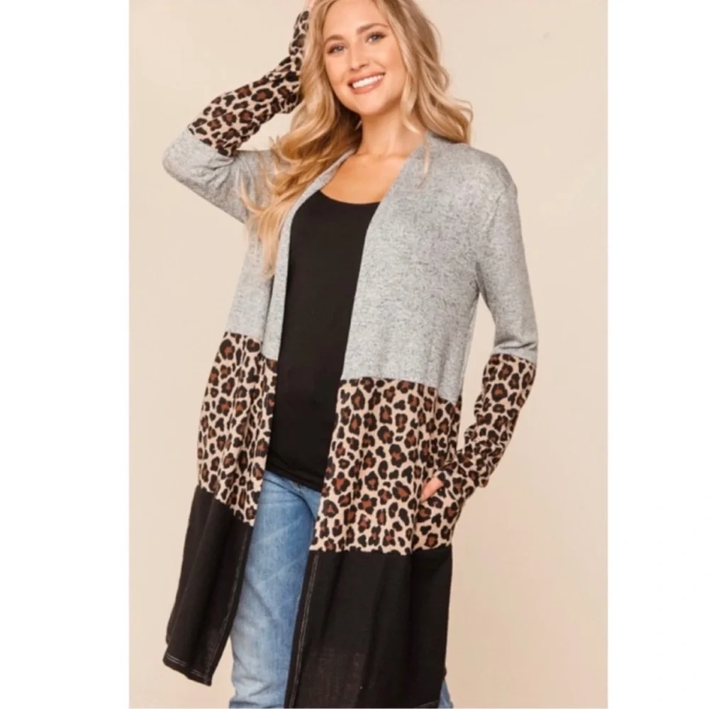 New! Clearance 💞Soft Leopard ColorBlock Long Sleeve Cardigan Sweater W/ Pockets - Picture 3 of 3